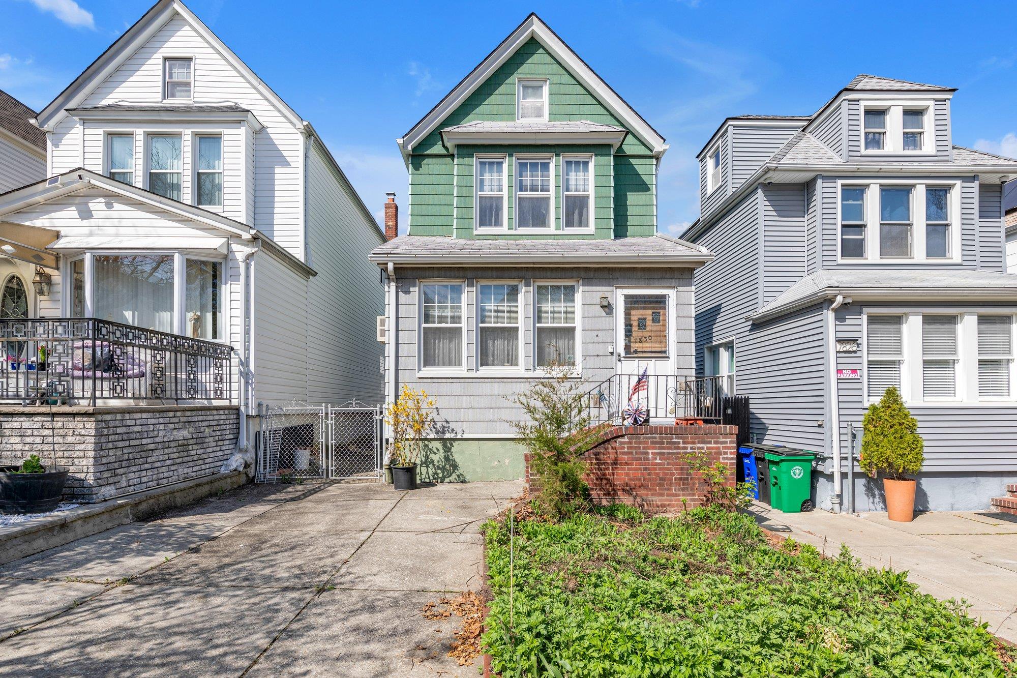 #1 photo, 78-30 62nd Street, كوينز Glendale , NY 11385