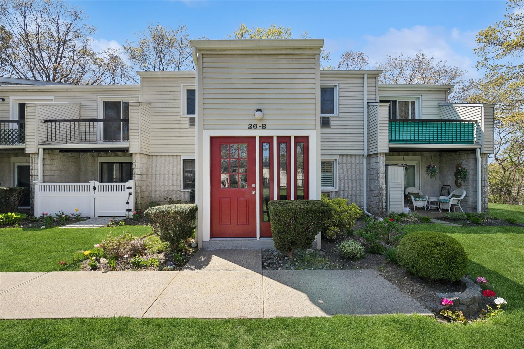 #1 photo, 26 Richmond Boulevard, Ronkonkoma , NY 11779