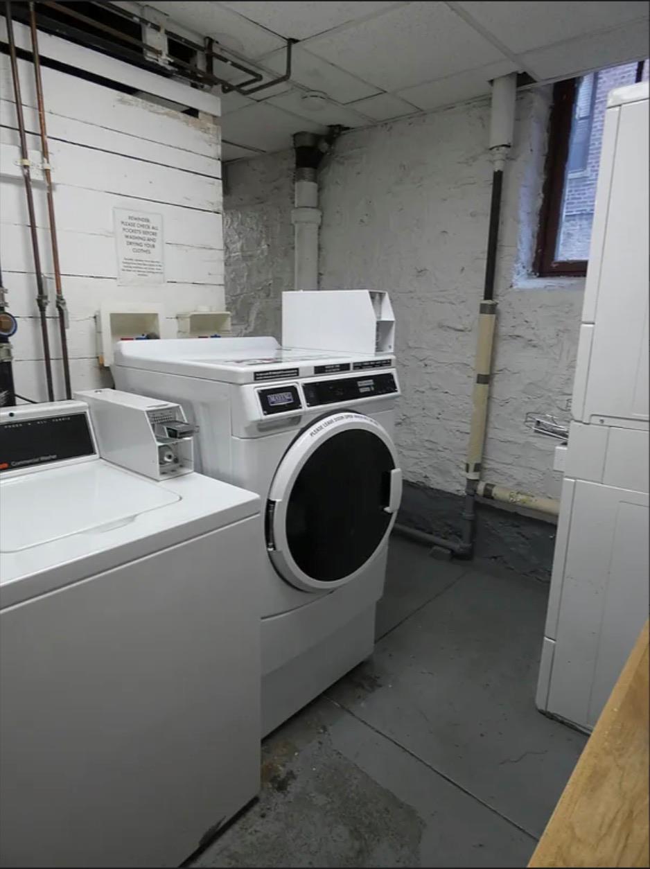 #11 photo, 35-35 82 Street, كوينز Jackson Heights , NY 11372