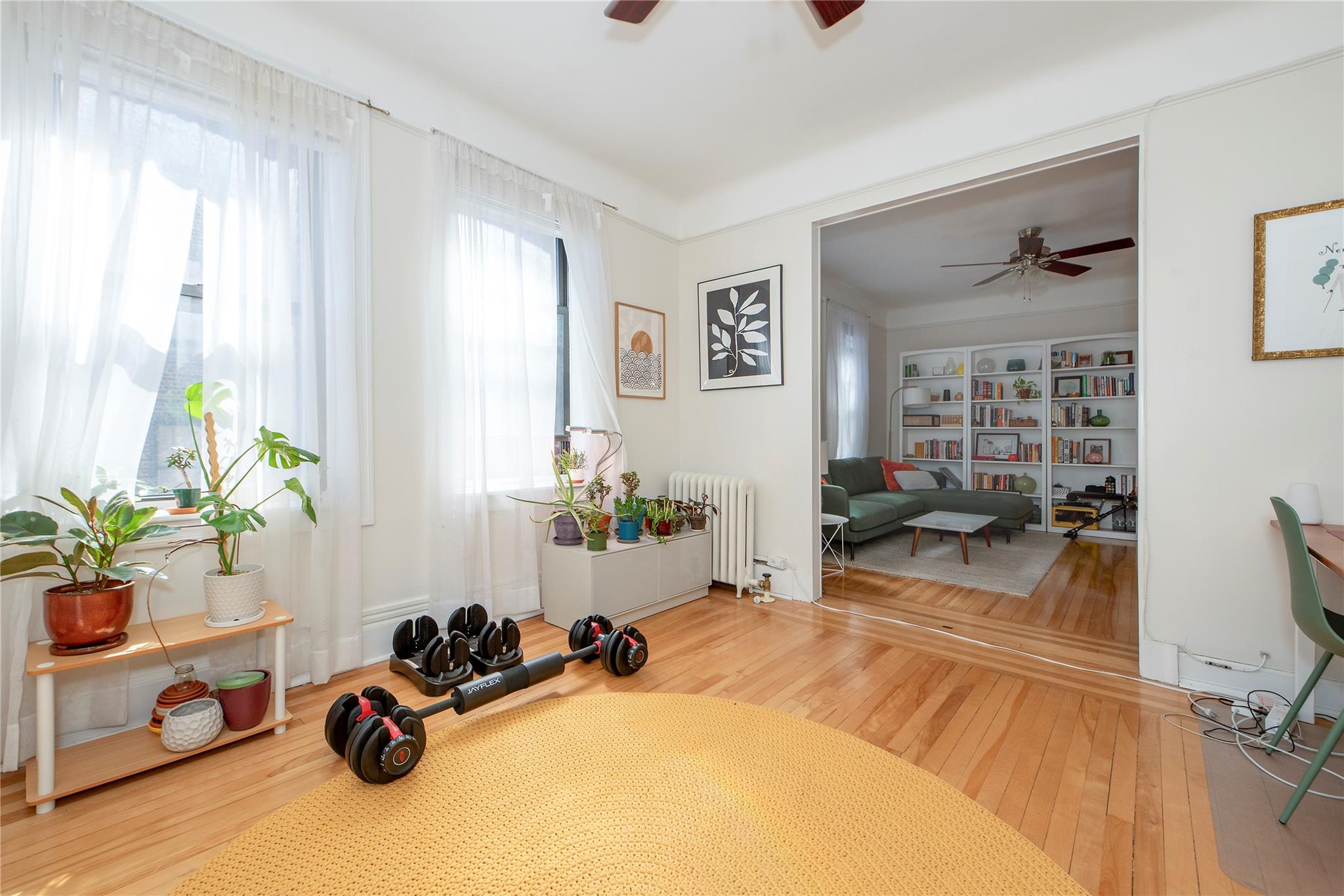 #3 photo, 35-35 82 Street, كوينز Jackson Heights , NY 11372