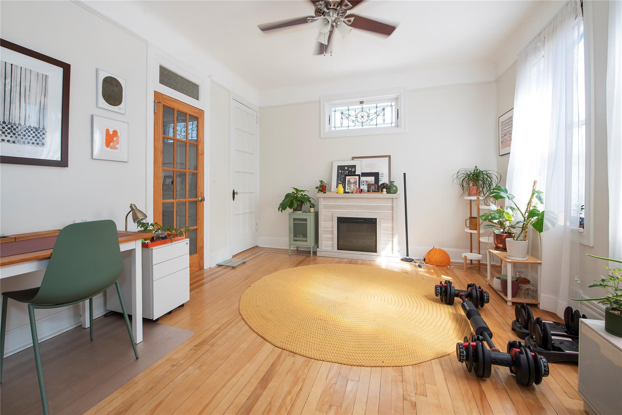 #4 photo, 35-35 82 Street, كوينز Jackson Heights , NY 11372