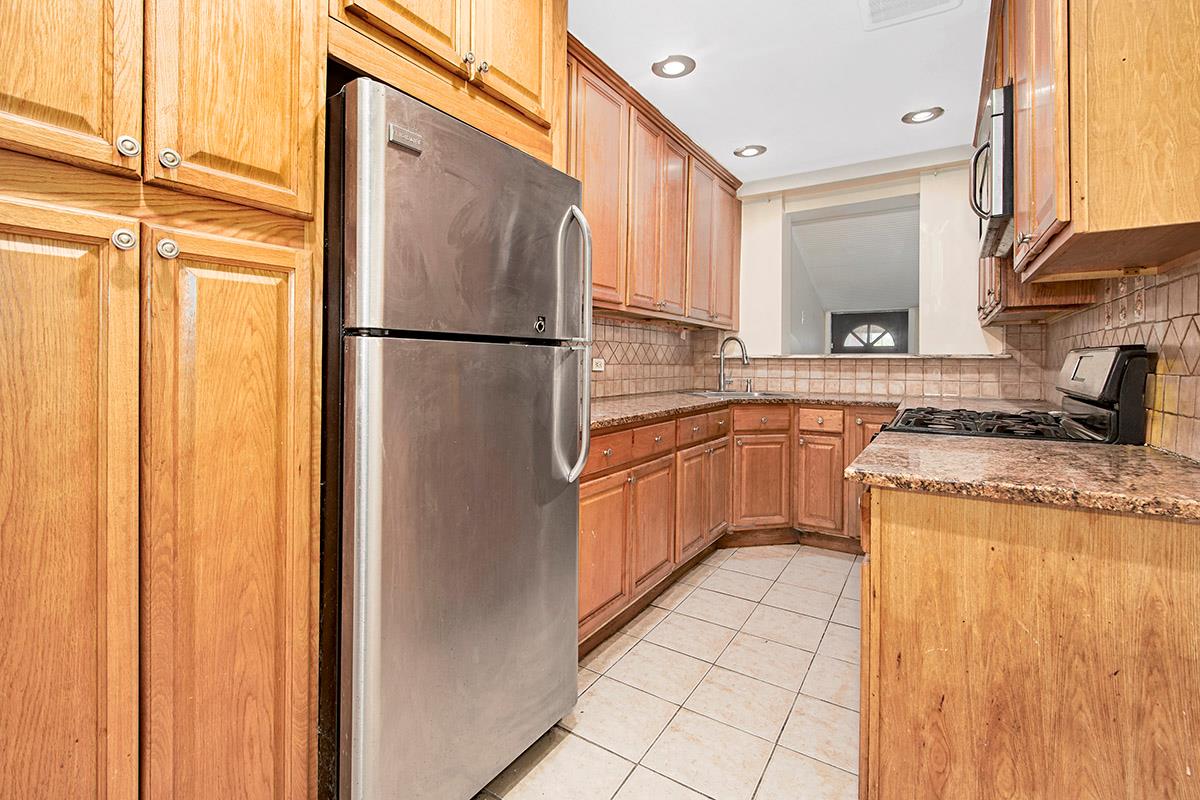 #10 photo, 4635 Matilda Avenue, Bronx , NY 10470