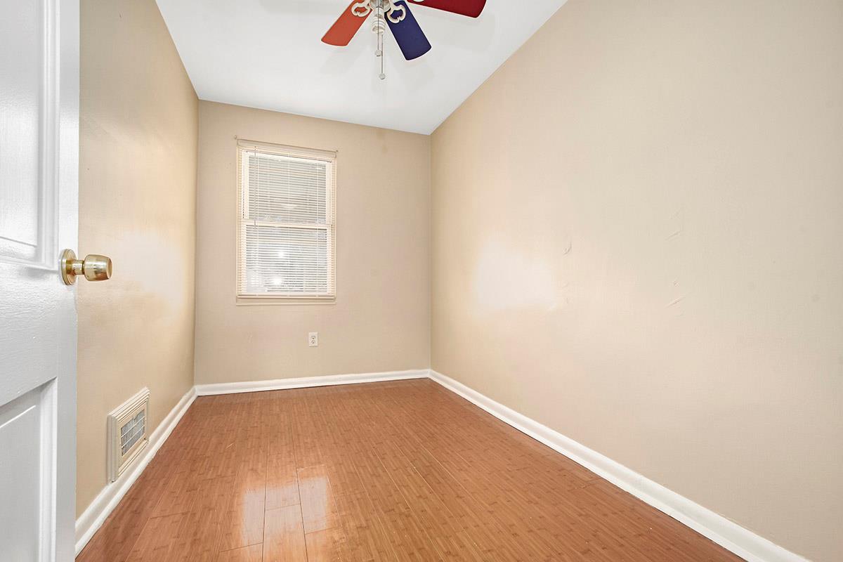 #16 photo, 4635 Matilda Avenue, Bronx , NY 10470