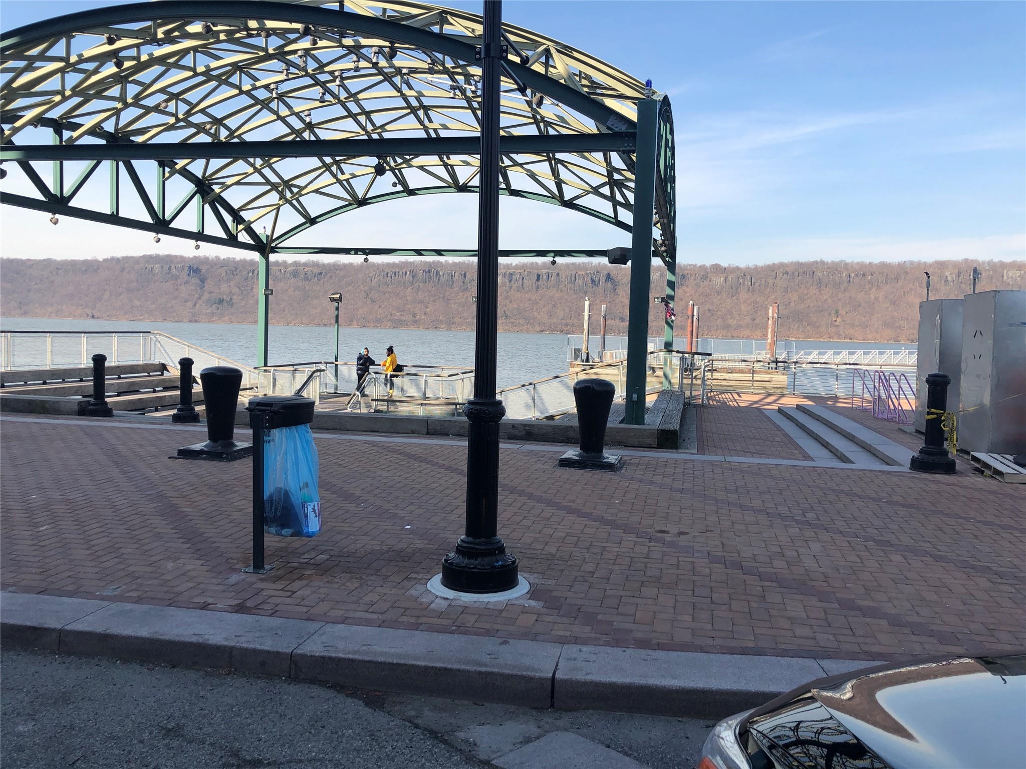 #18 photo, 855 Palisade, Yonkers , NY 10703