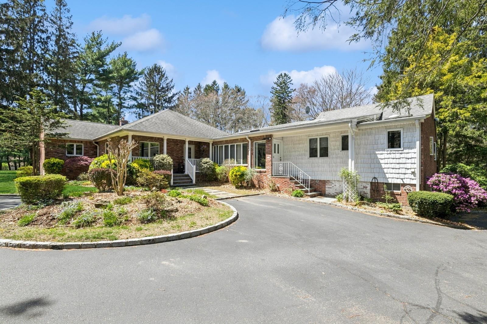 #2 photo, 1926 Midlane Road, ナッソー郡 Muttontown , NY 11791