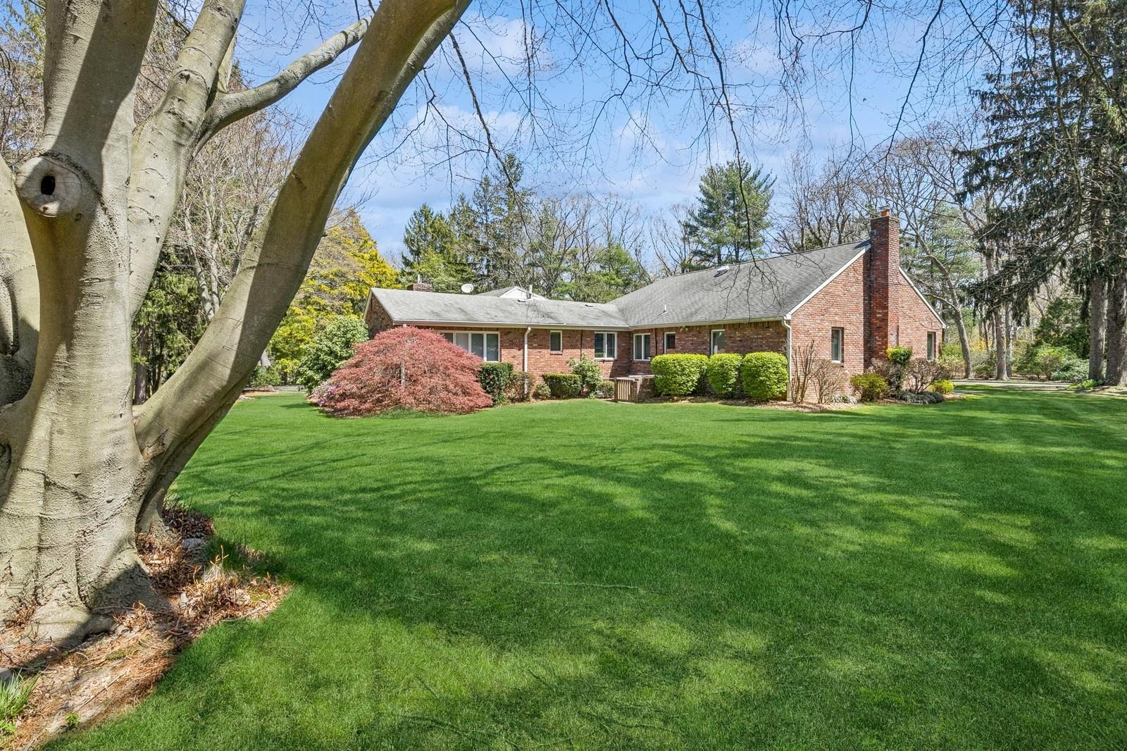 #8 photo, 1926 Midlane Road, ナッソー郡 Muttontown , NY 11791