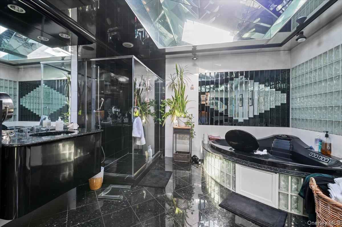 #15 photo, 54 Northgate Circle, サフォーク郡 Melville , NY 11747