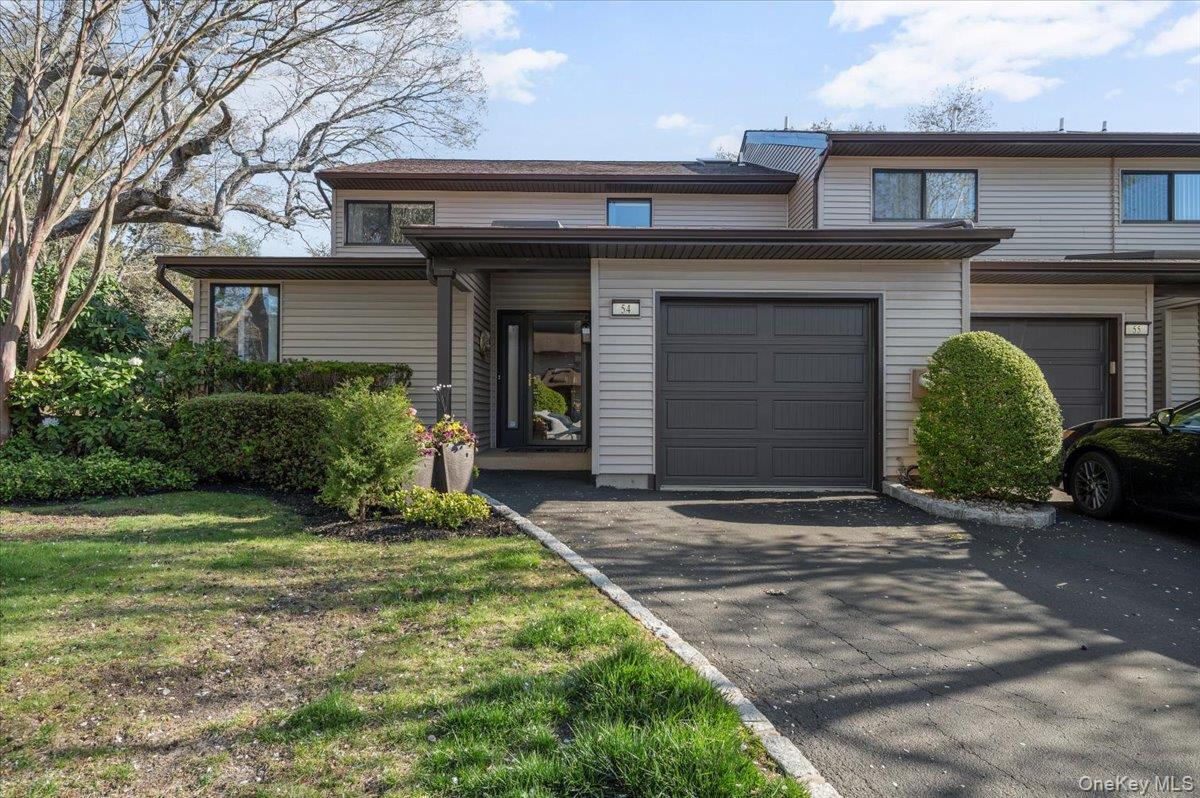 #2 photo, 54 Northgate Circle, サフォーク郡 Melville , NY 11747