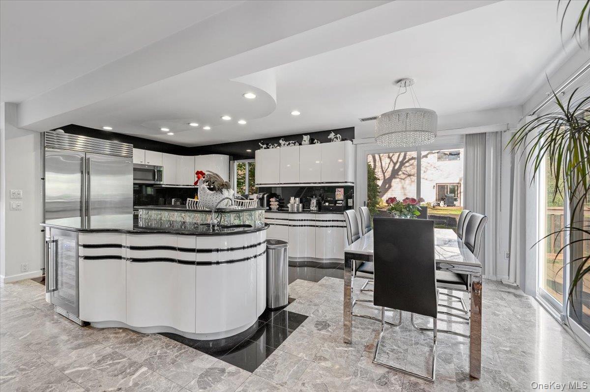 #7 photo, 54 Northgate Circle, サフォーク郡 Melville , NY 11747