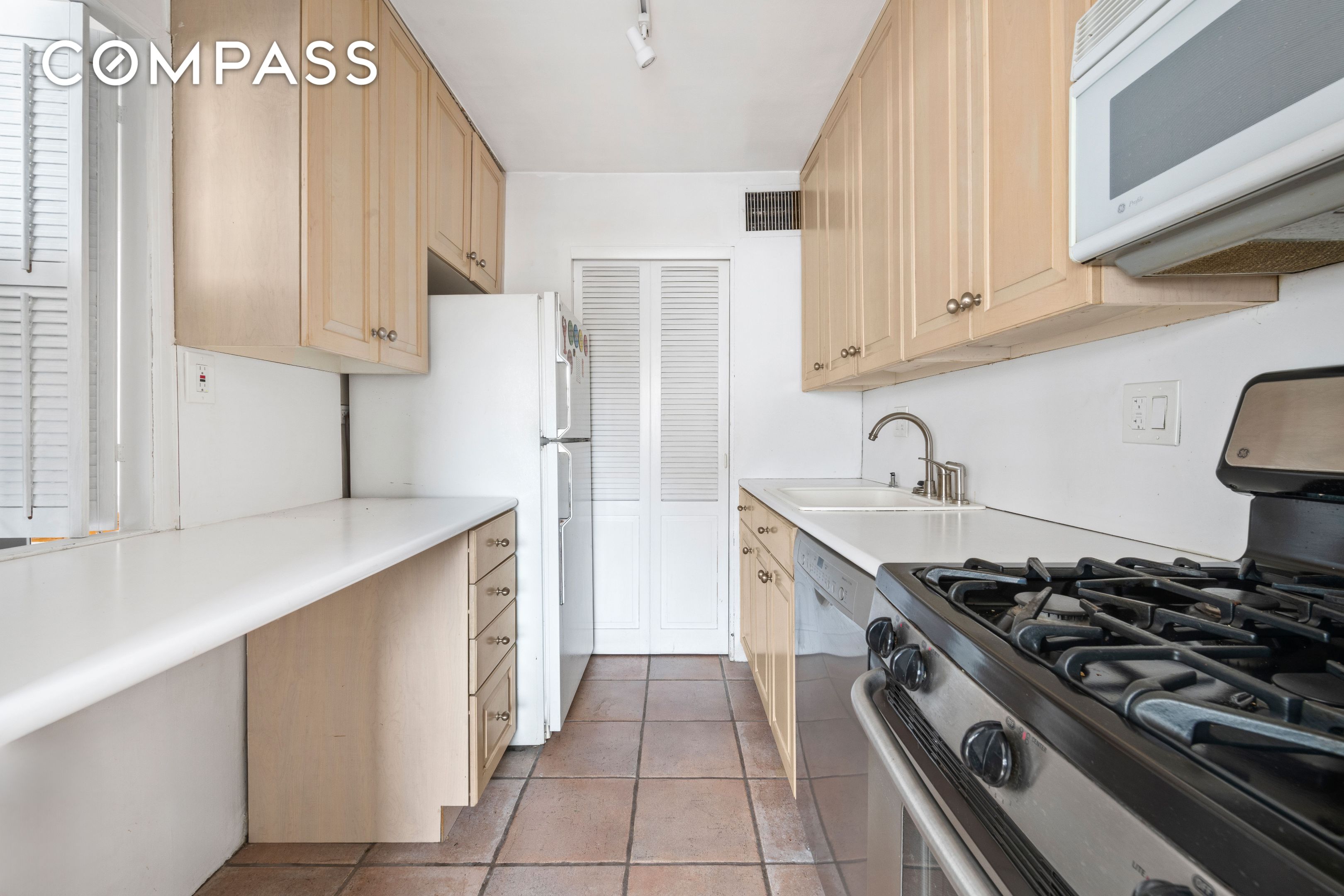 #4 photo, 315 E 70th Street, マンハッタン Lenox Hill , NY 10021