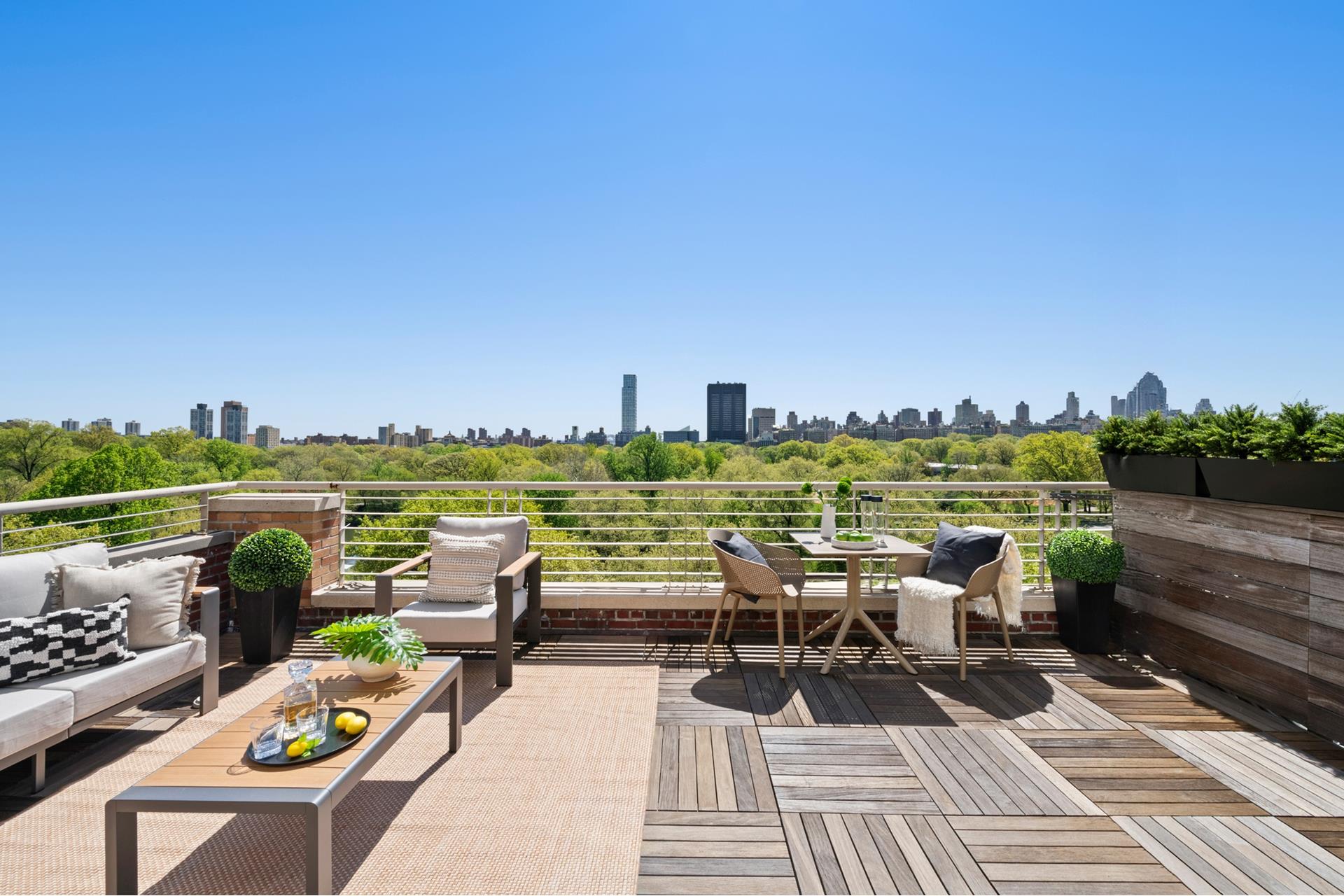 #15 photo, 407 CENTRAL Park W, マンハッタン Manhattan Valley , NY 10025