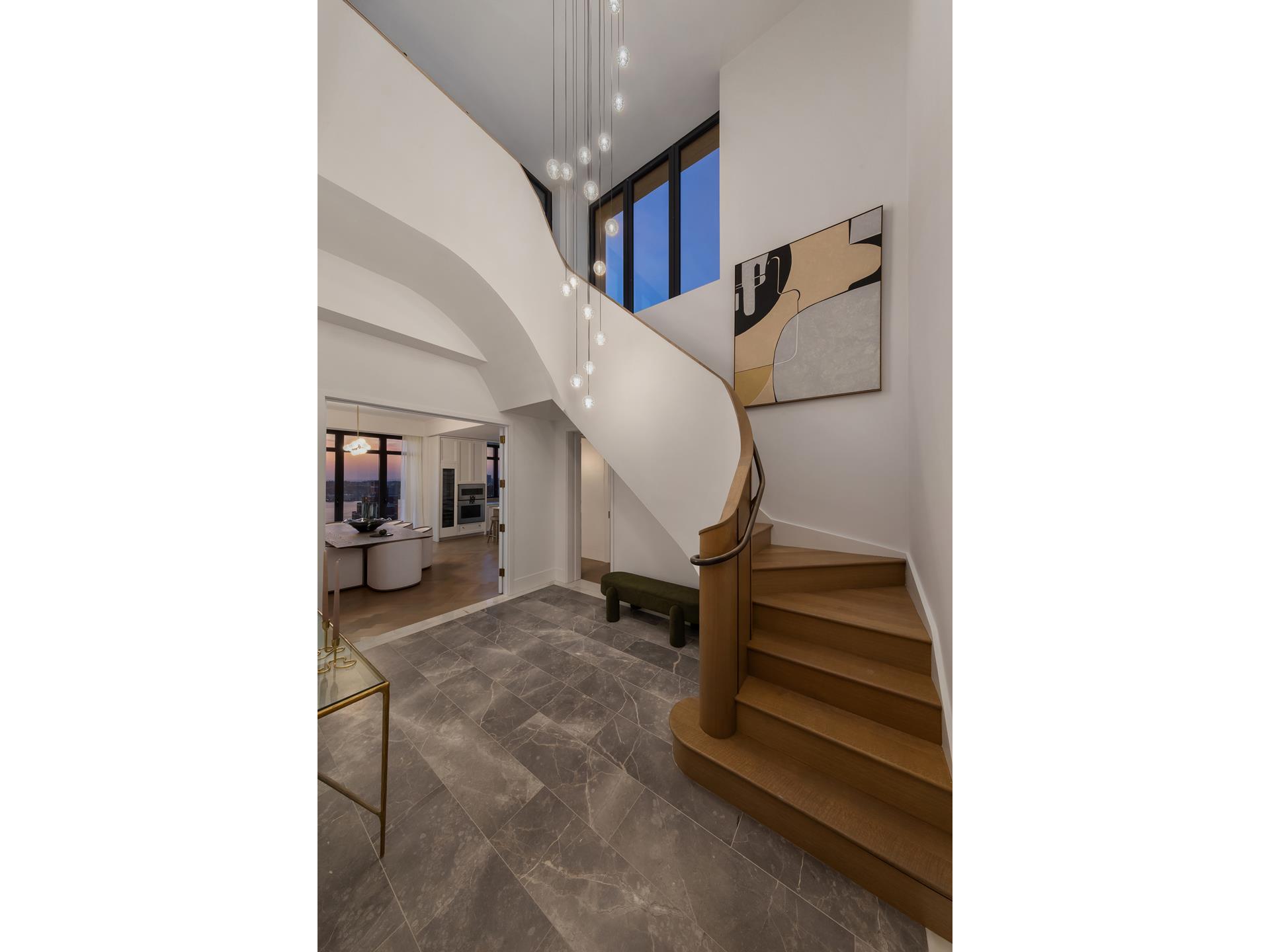 #4 photo, 2505 BROADWAY, マンハッタン Upper West Side , NY 10025