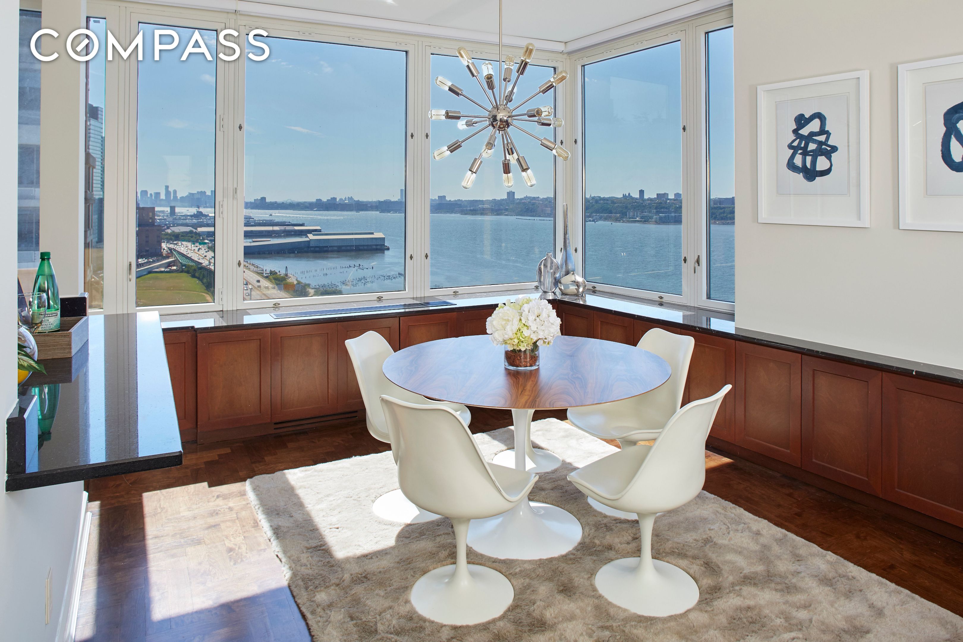 #4 photo, 220 Riverside Boulevard, マンハッタン Upper West Side , NY 10069