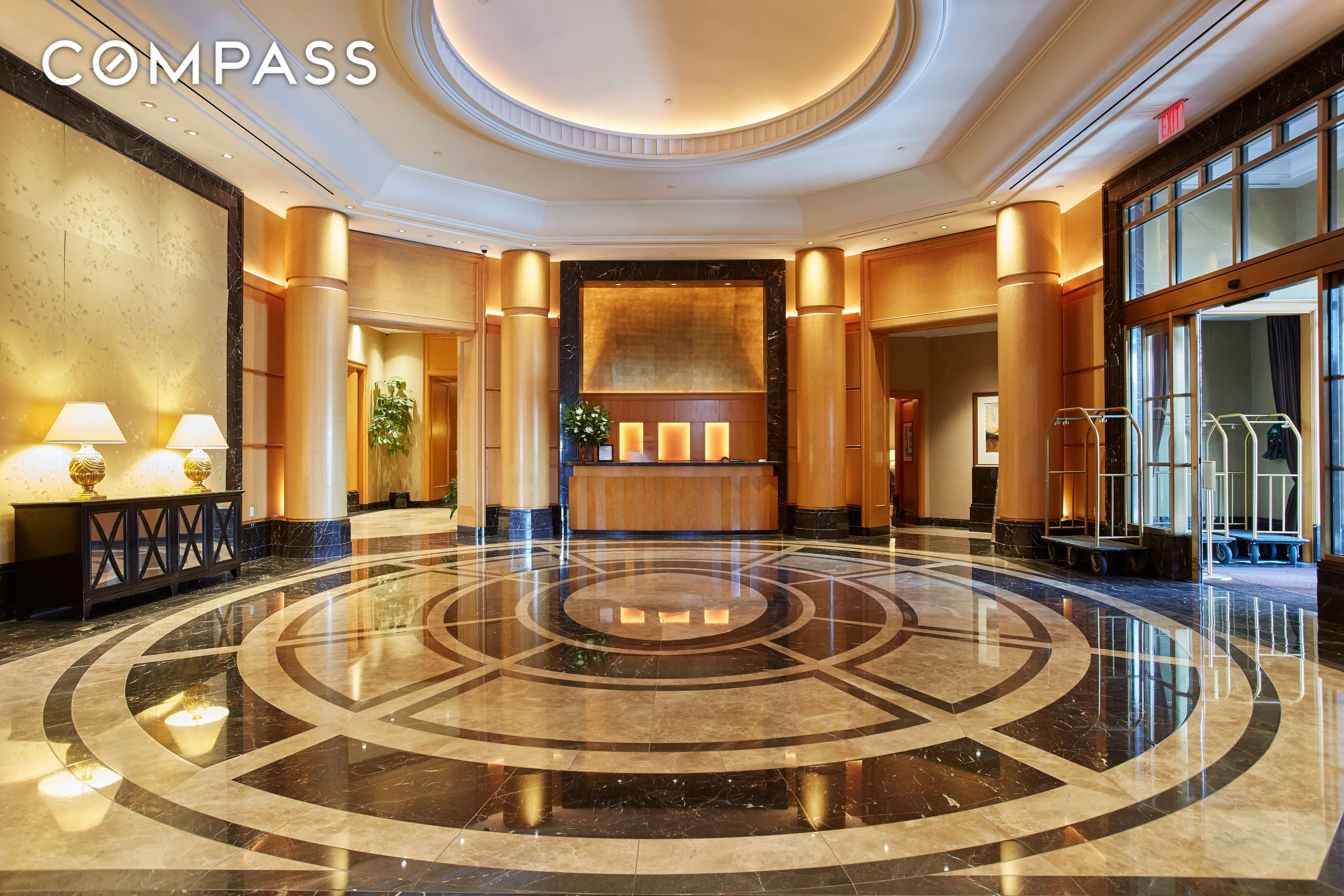 #8 photo, 220 Riverside Boulevard, マンハッタン Upper West Side , NY 10069