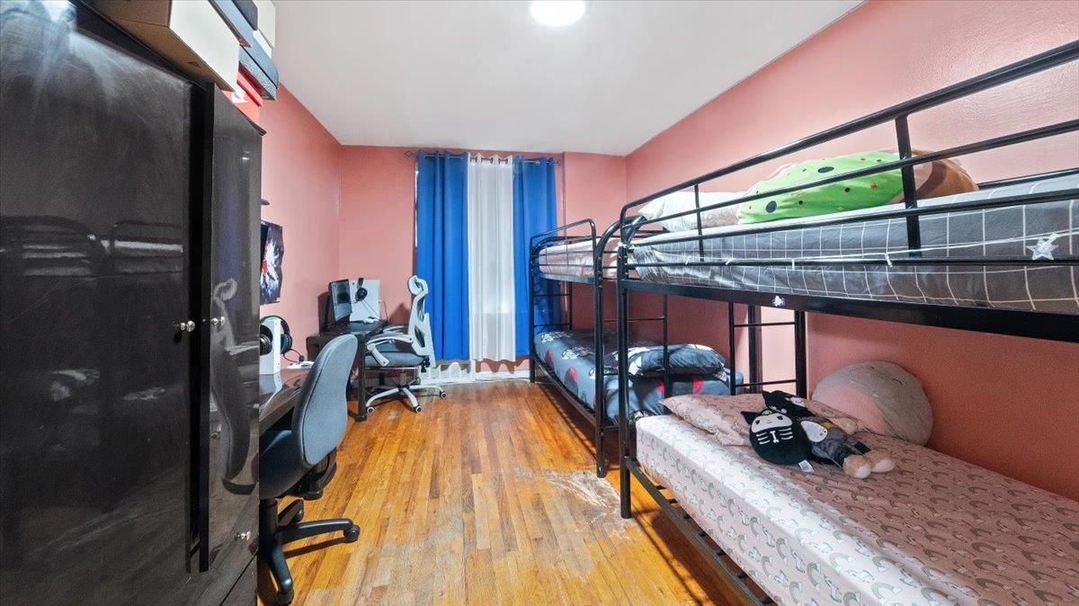 #5 photo, 2661 Marion Avenue, Bronx , NY 10458