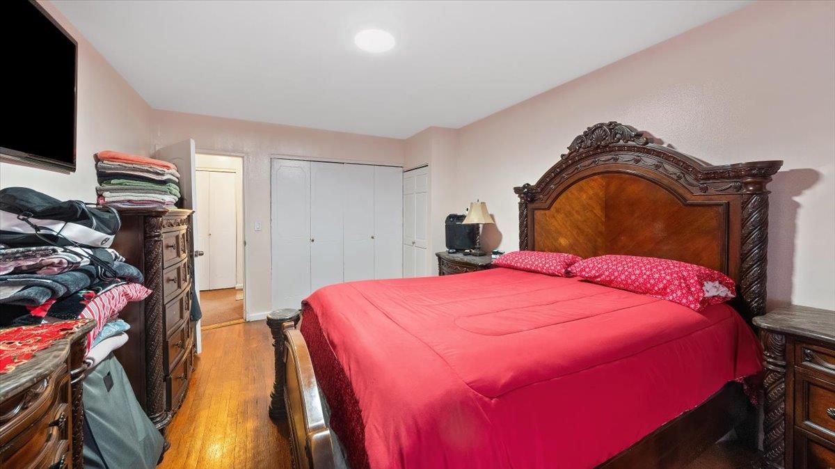 #9 photo, 2661 Marion Avenue, Bronx , NY 10458