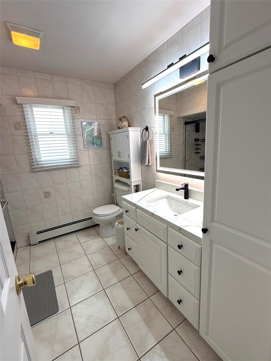 #10 photo, 39 E Hollywood Avenue, Lindenhurst , NY 11757