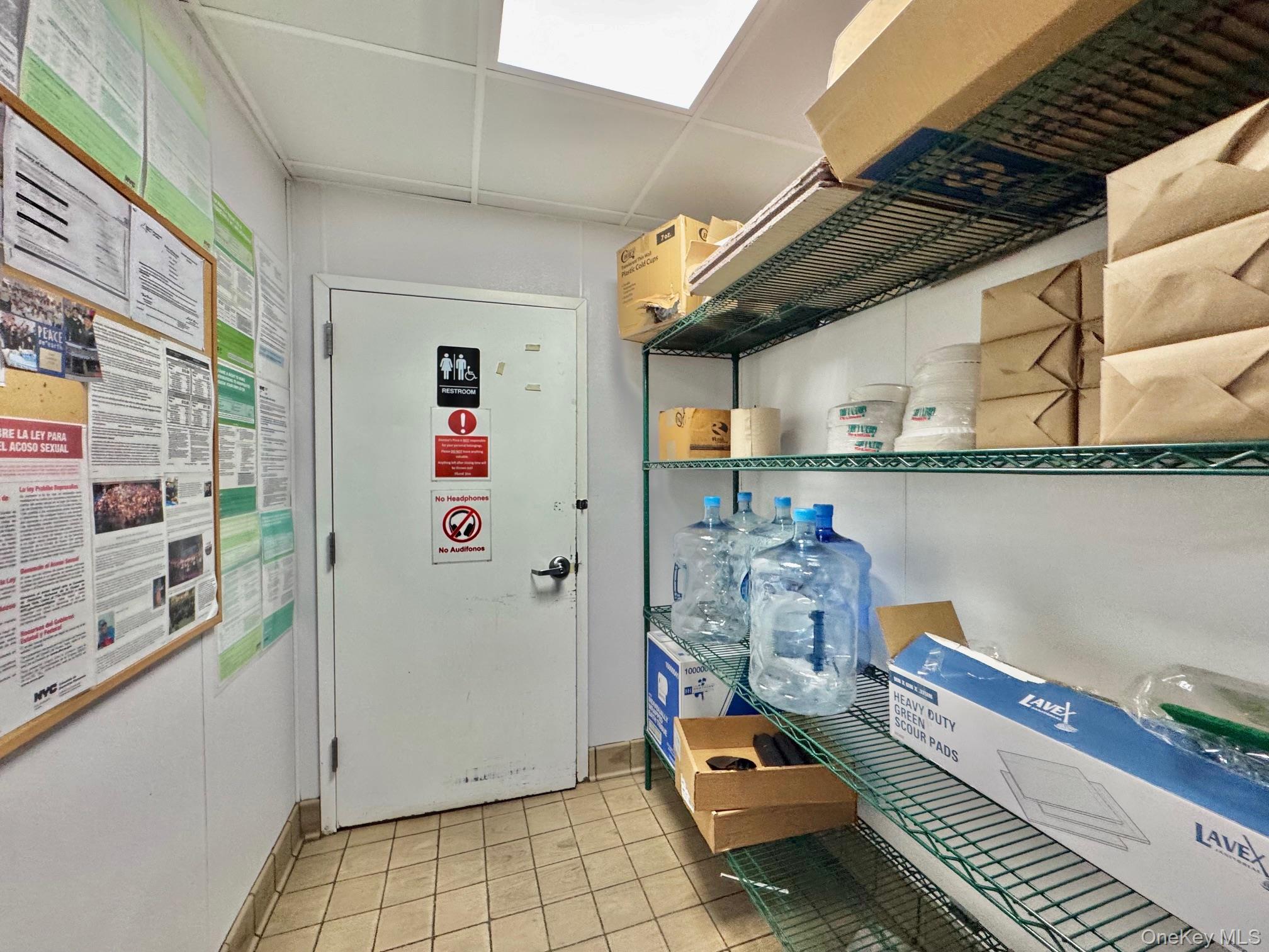 #18 photo, 3480-3490 Boston/Eastchester (3377) Road, הברונקס Bronx , NY 10469