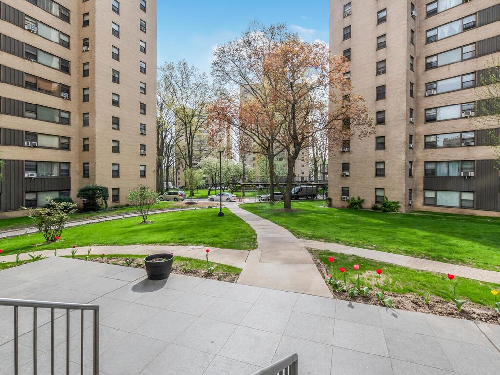 #15 photo, 6 Fordham Hill Oval, ブロンクス区 Bronx , NY 10468