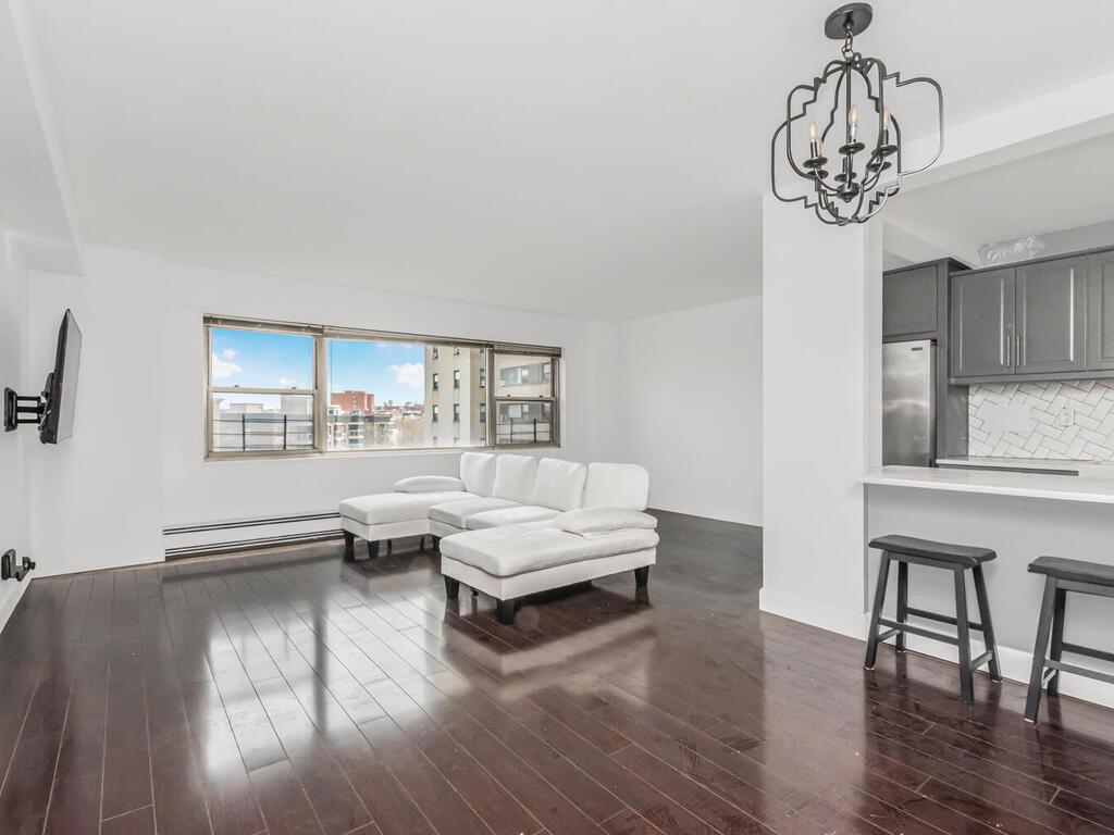 #7 photo, 6 Fordham Hill Oval, ブロンクス区 Bronx , NY 10468