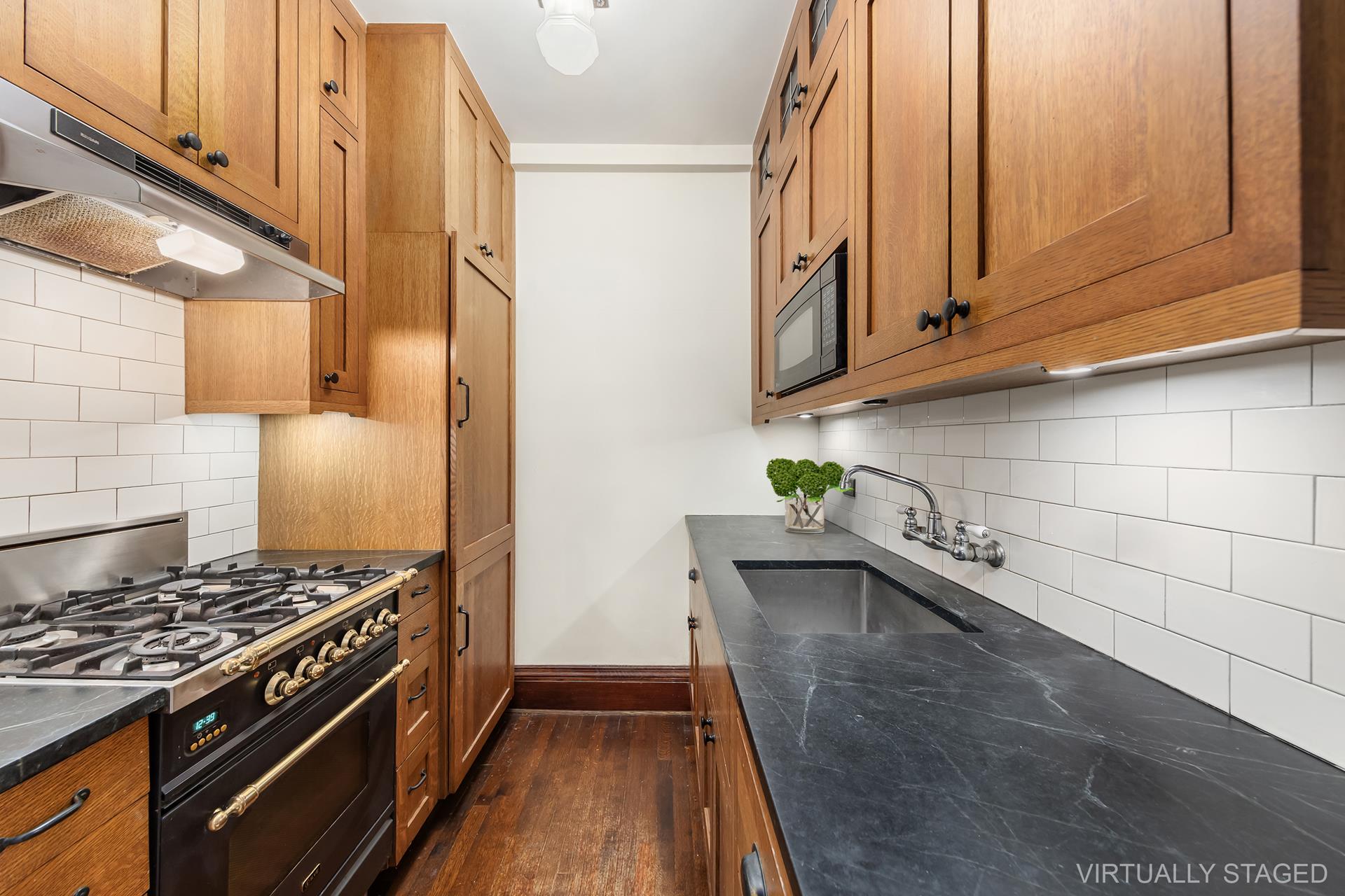 #4 photo, 1 W 67TH Street, Lincoln Square , NY 10023