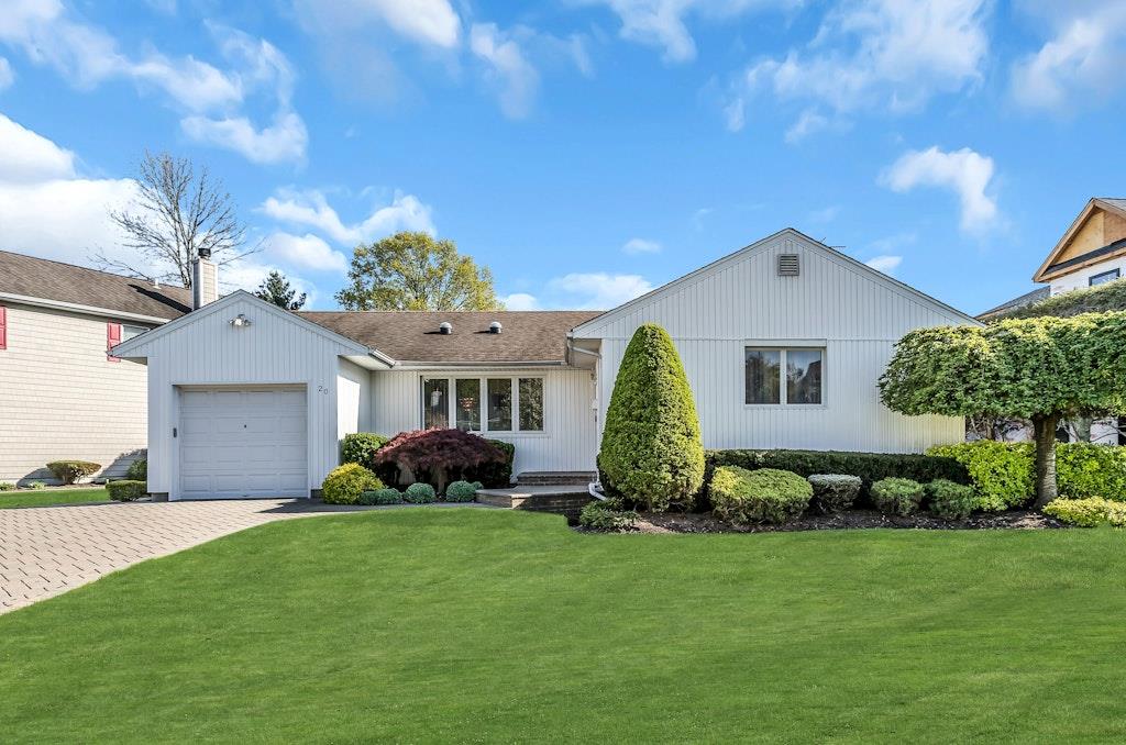 #2 photo, 20 Doone Drive, 长岛 塞奥瑟 Syosset , NY 11791