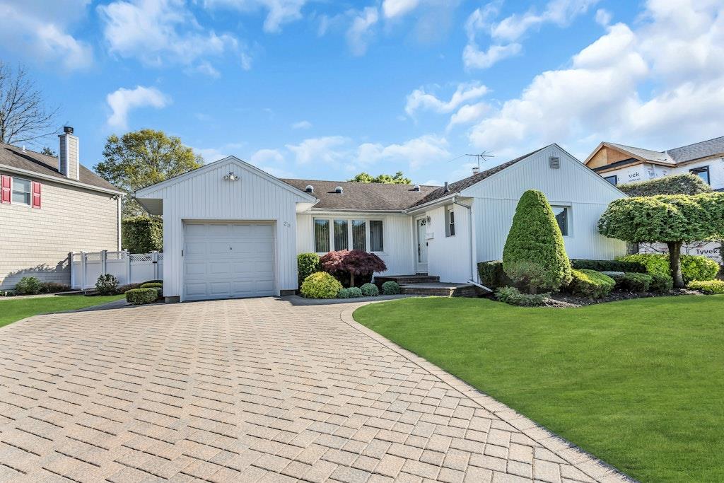 #3 photo, 20 Doone Drive, 长岛 塞奥瑟 Syosset , NY 11791