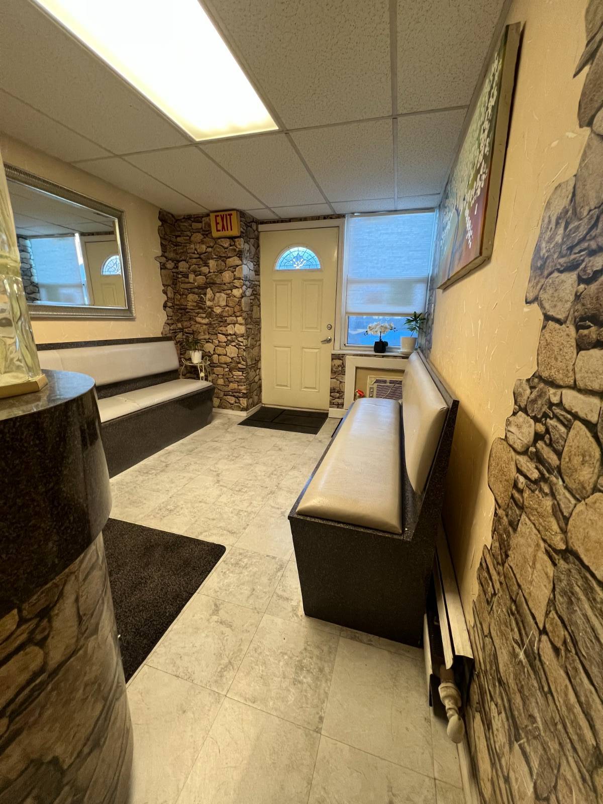 #4 photo, 207 Ocean Pkwy, #1J, ブルックリン区 Kensington , NY 11218