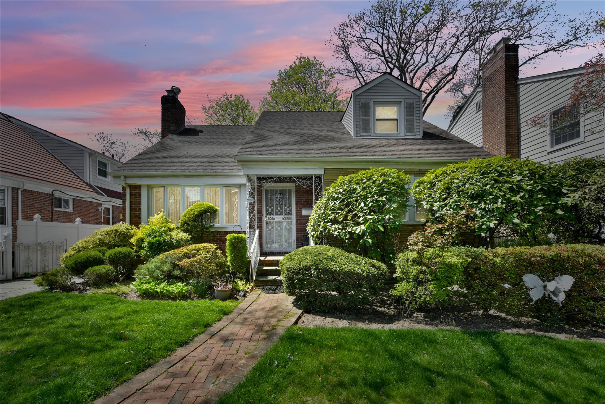 #1 photo, 80-54 215th Street, Hollis Hills , NY 11427