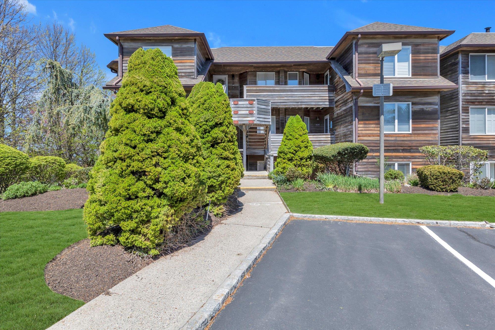 #1 photo, 613 Fox Hill Drive, Baiting Hollow , NY 11933