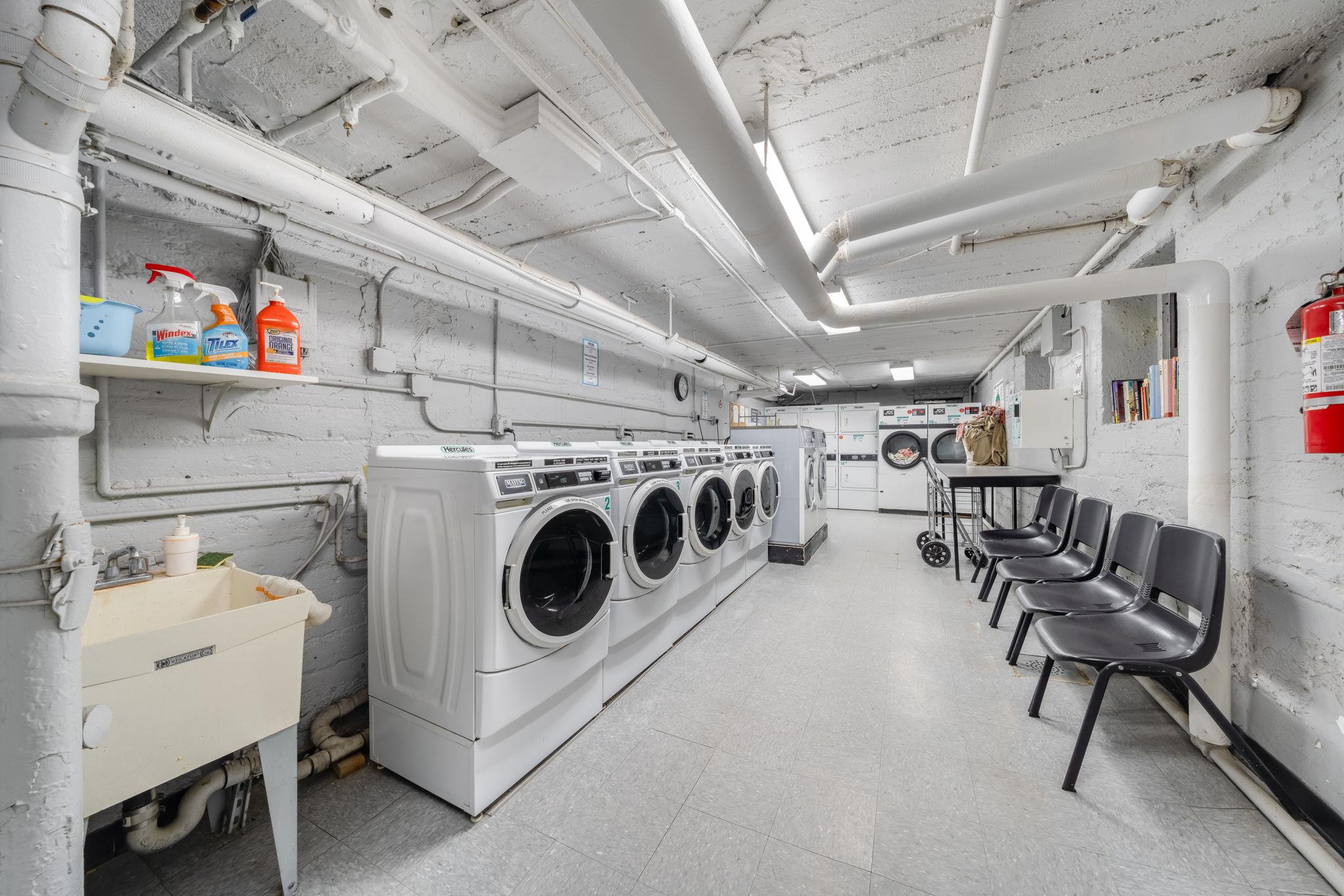 #8 photo, 7002 Ridge Boulevard, ブルックリン区 Brooklyn , NY 11209