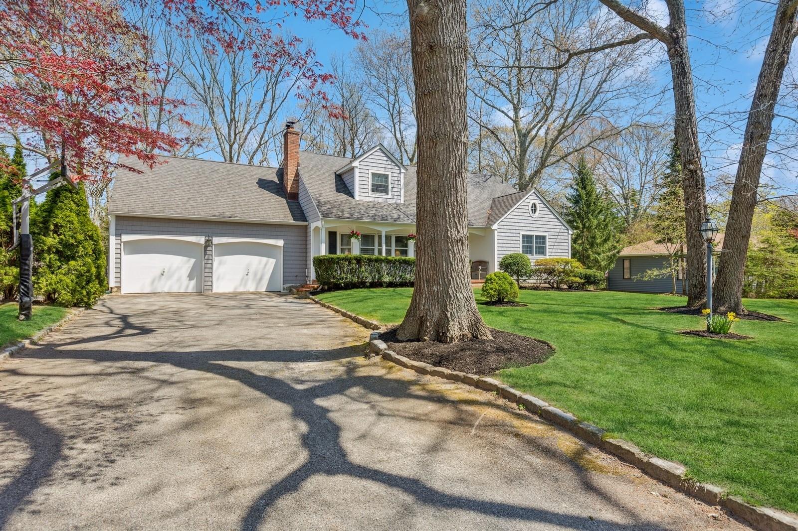 #1 photo, 555 Oakwood Drive, Southold , NY 11971