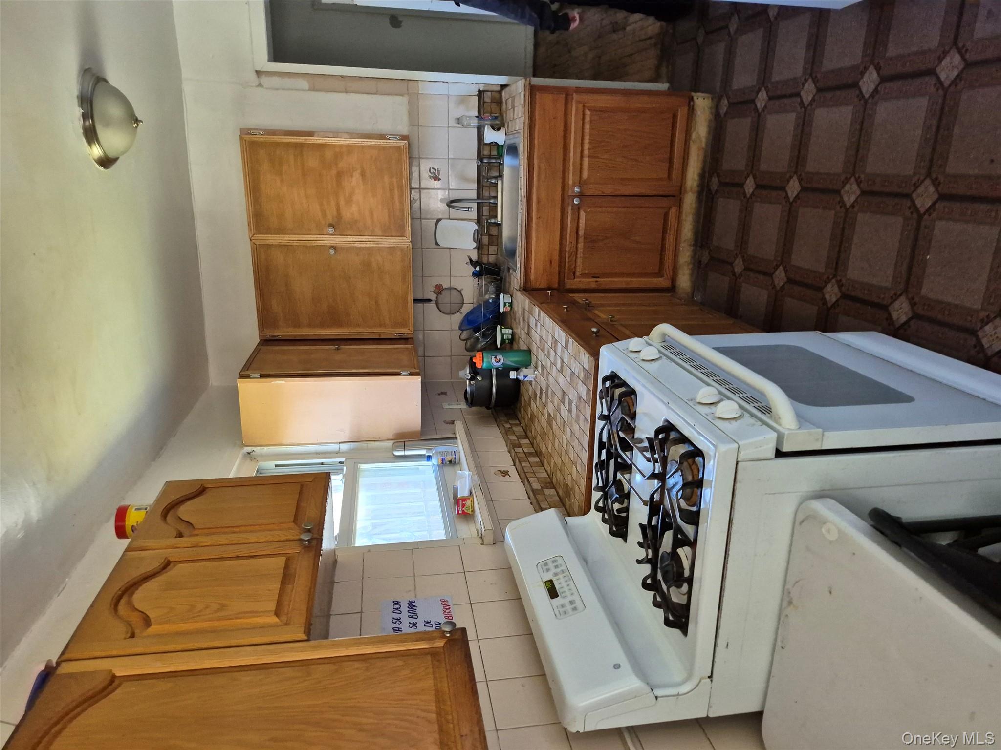 #11 photo, 3238 Tenbroeck Avenue, Bronx , NY 10469