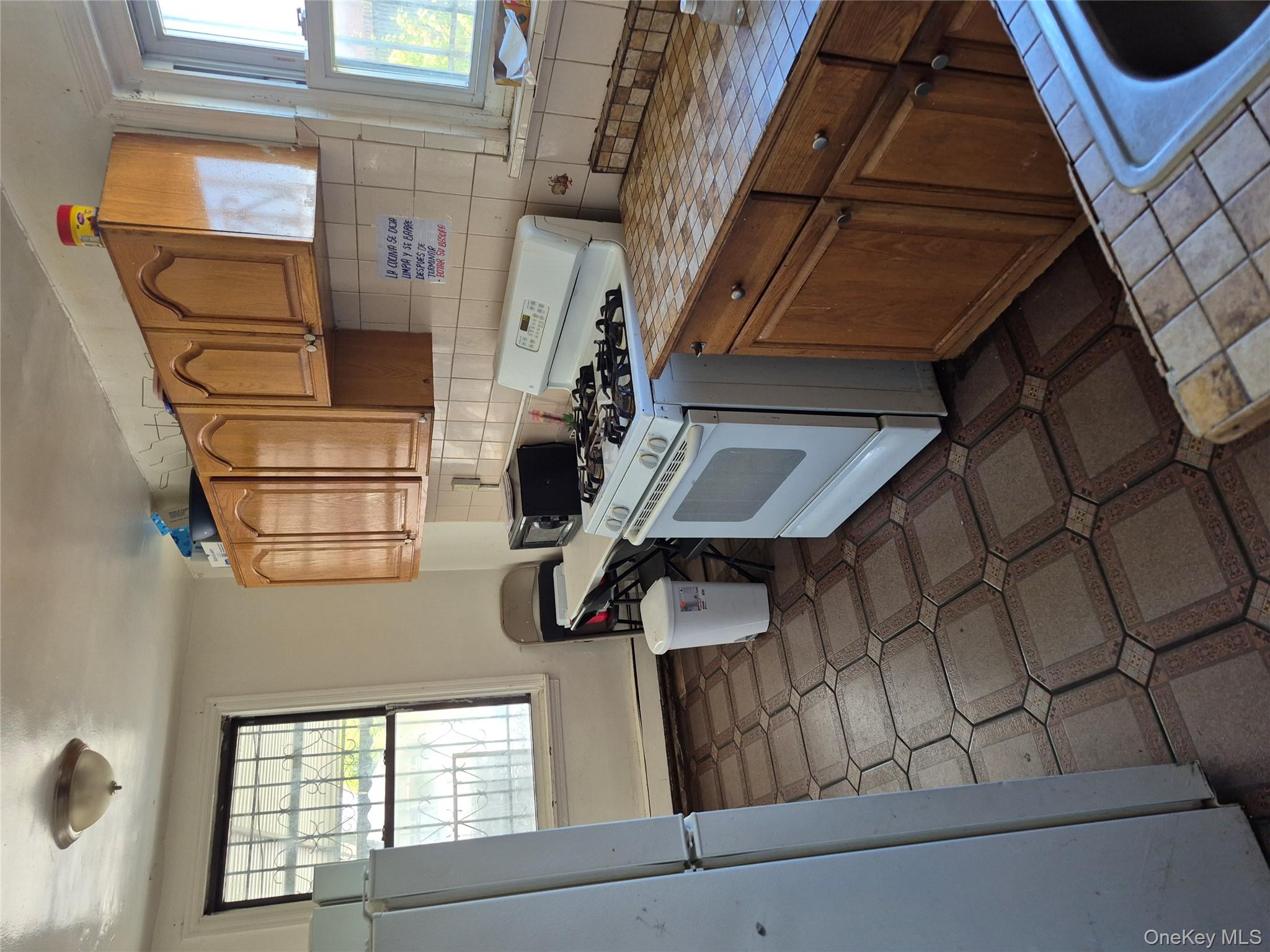 #12 photo, 3238 Tenbroeck Avenue, Bronx , NY 10469