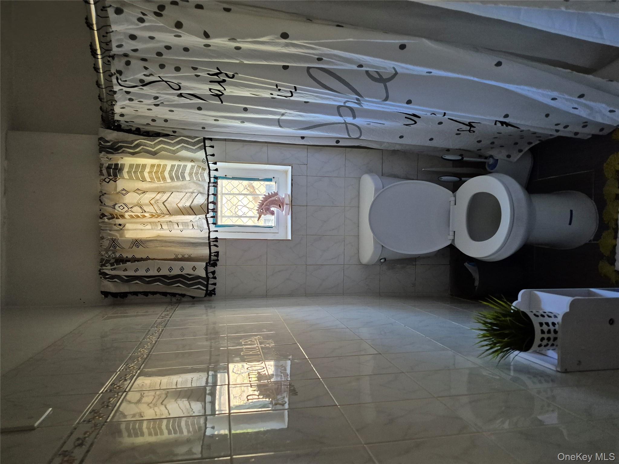 #8 photo, 3238 Tenbroeck Avenue, Bronx , NY 10469