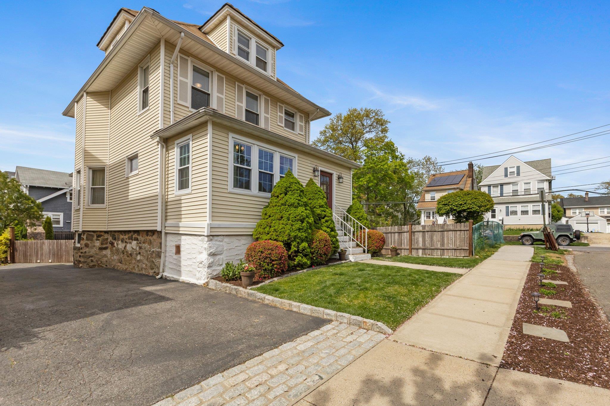 #1 photo, 42 Schley Avenue, New Rochelle , NY 10801