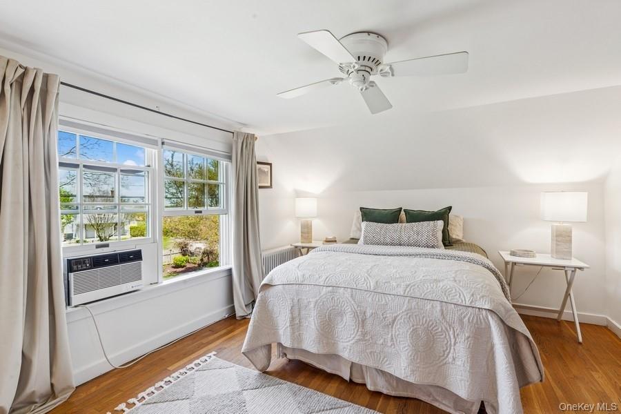 #13 photo, 3320 Oregon Road, Mattituck , NY 11952