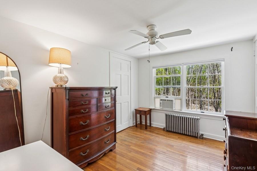 #15 photo, 3320 Oregon Road, Mattituck , NY 11952