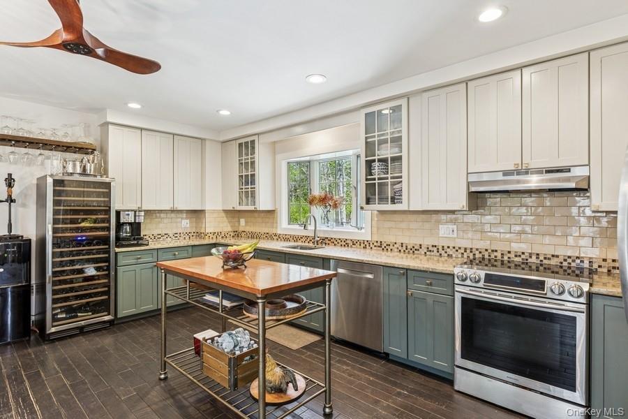 #17 photo, 3320 Oregon Road, Mattituck , NY 11952