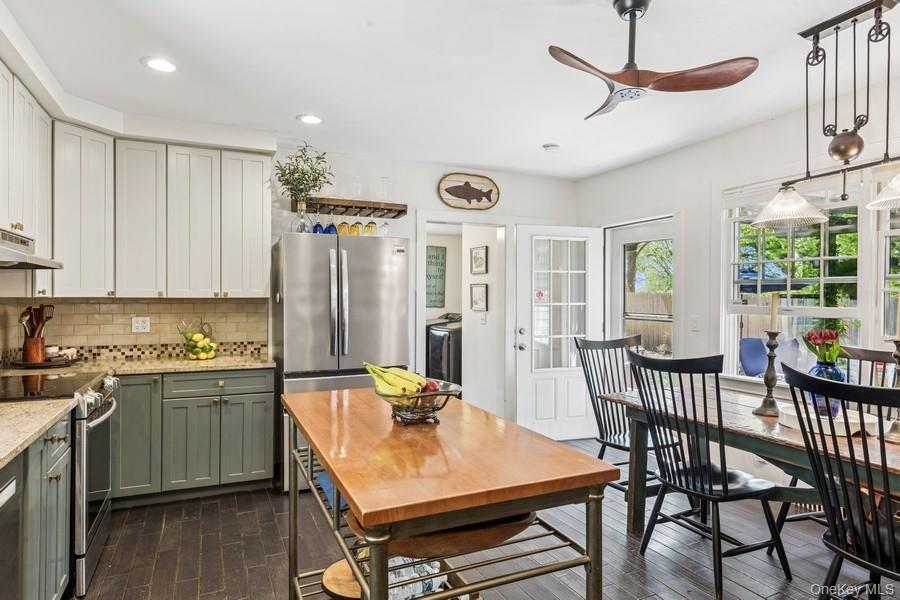 #20 photo, 3320 Oregon Road, Mattituck , NY 11952