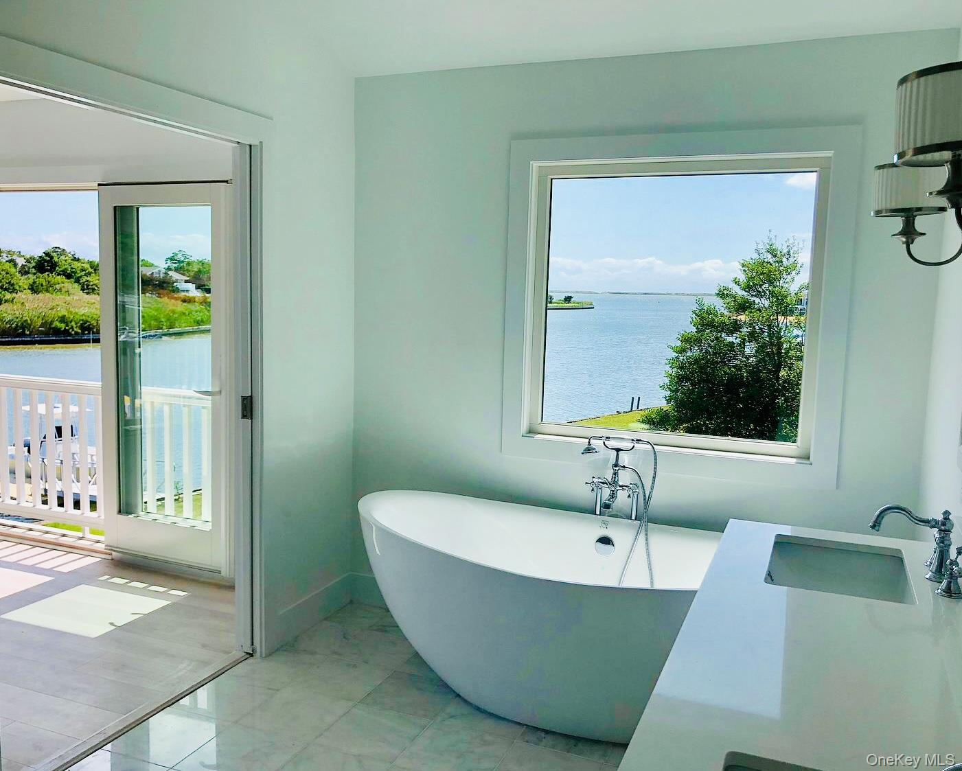 #13 photo, 23 Nautilus Drive, サフォーク郡 Hampton Bays , NY 11946