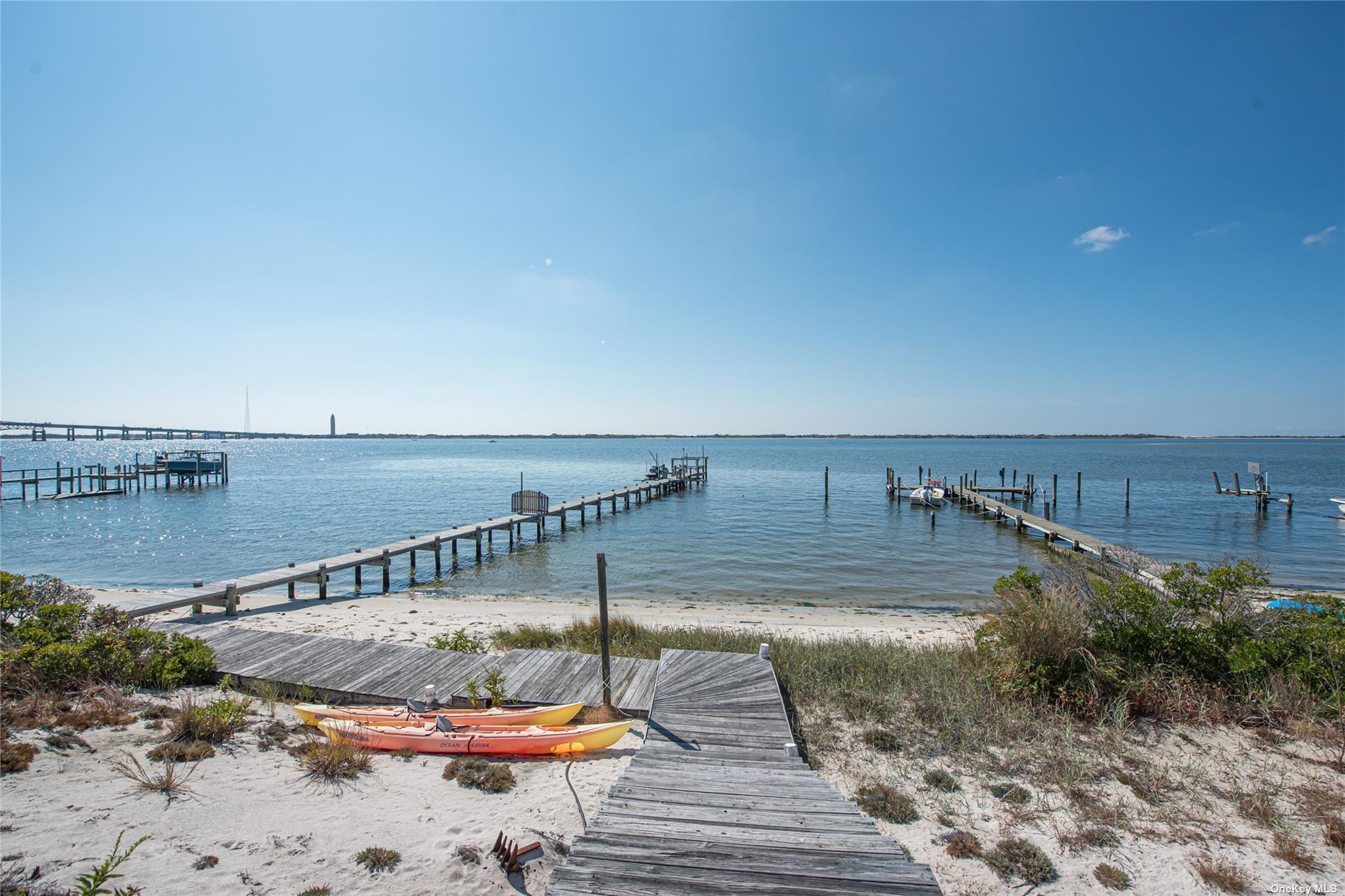 #3 photo, 78 Hawser Drive, サフォーク郡 Oak Beach , NY 11702