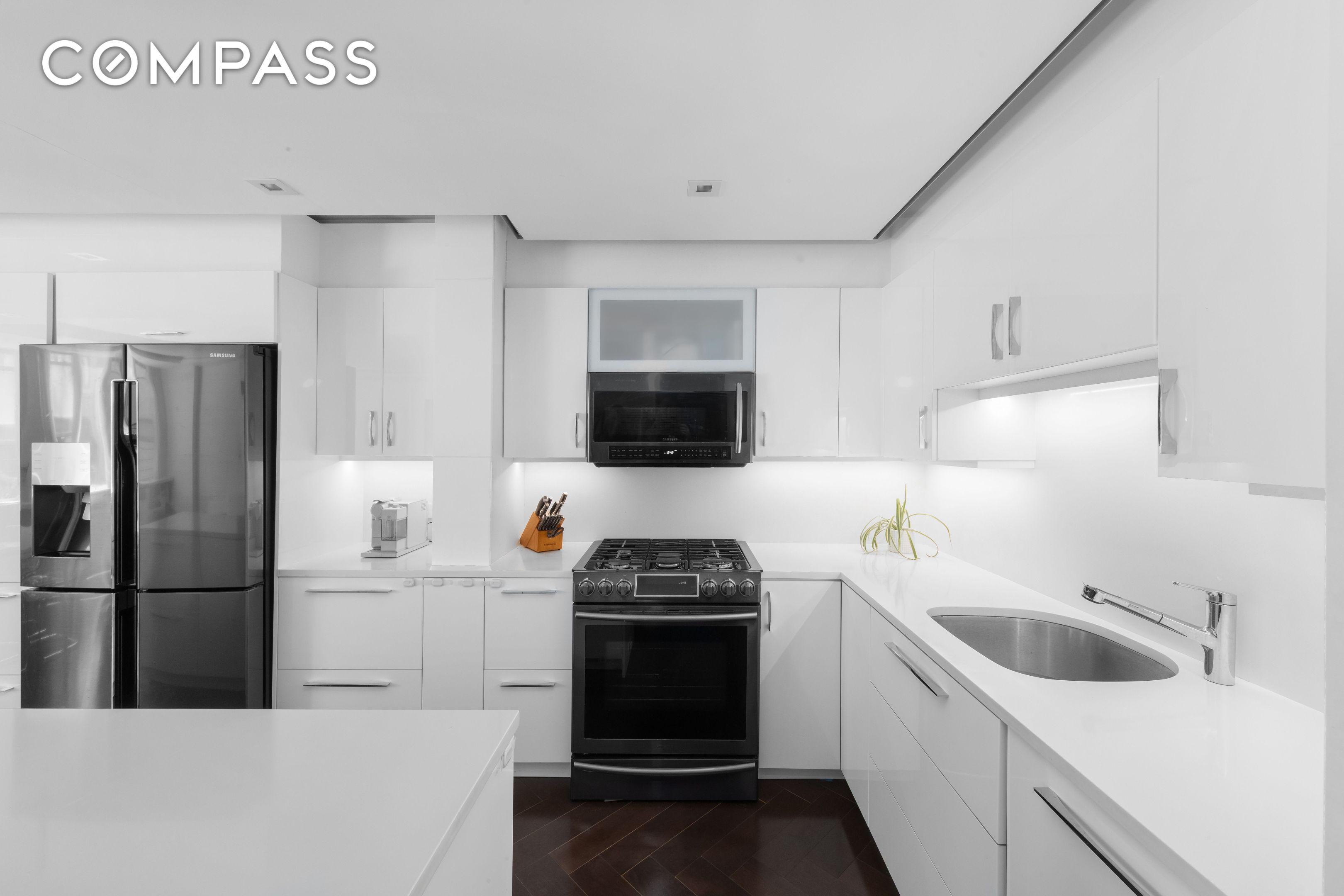 #5 photo, 207 E 74th Street, マンハッタン Lenox Hill , NY 10021