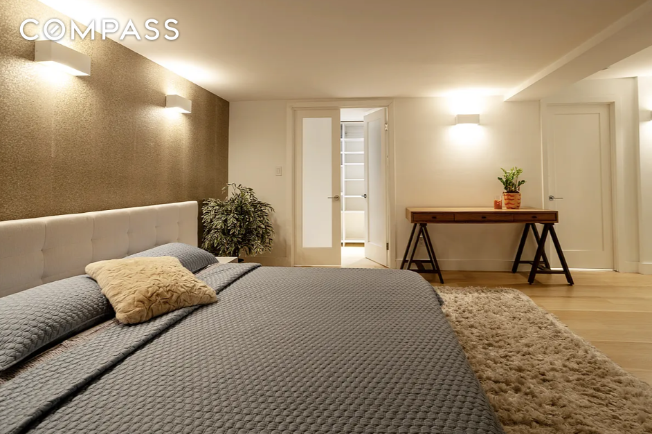 #11 photo, 125 E 12th Street, マンハッタン Greenwich Village , NY 10003