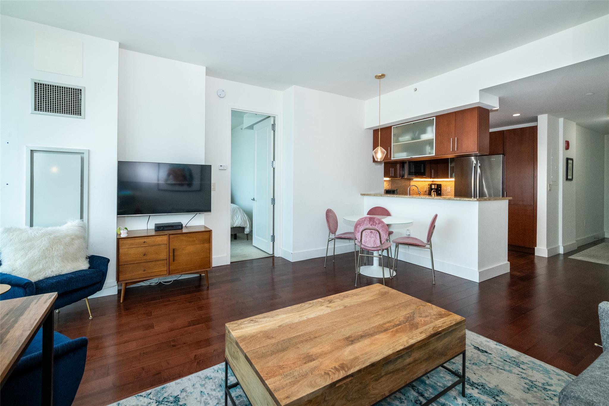 #5 photo, 175 Huguenot Street, New Rochelle , NY 10801