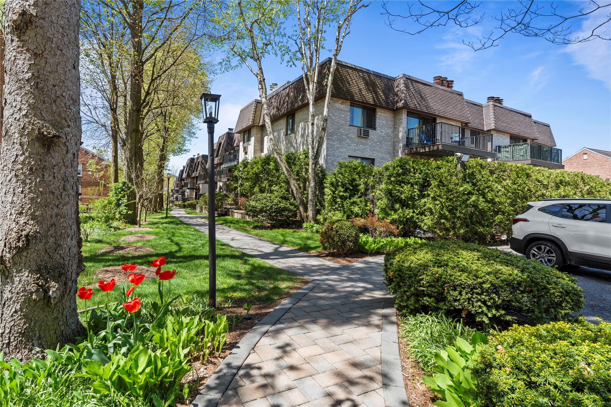 #1 photo, 107 N Broadway Avenue, White Plains , NY 10603