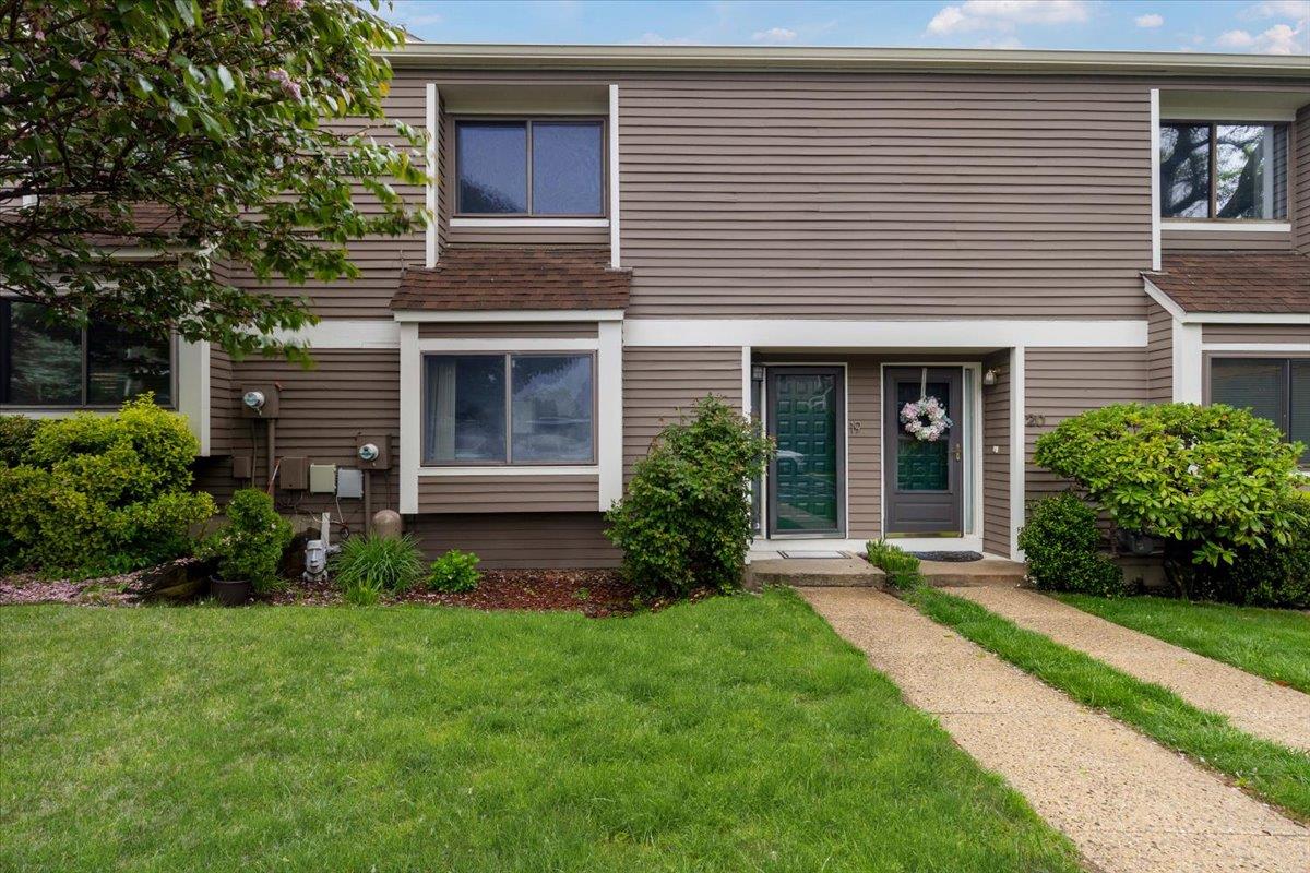 #1 photo, 19 James Court, Port Chester , NY 10573