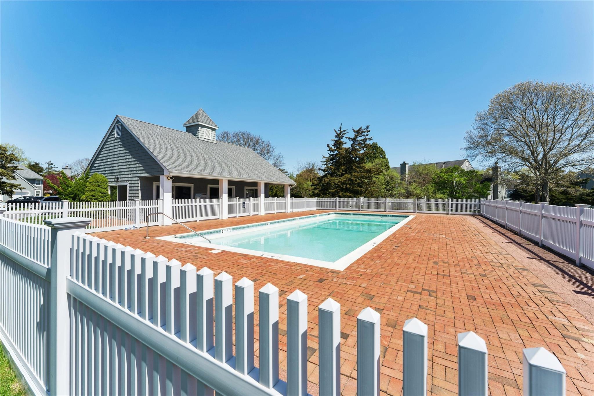 #15 photo, 30 Brittany Lane, サフォーク郡 Westhampton Beach , NY 11978