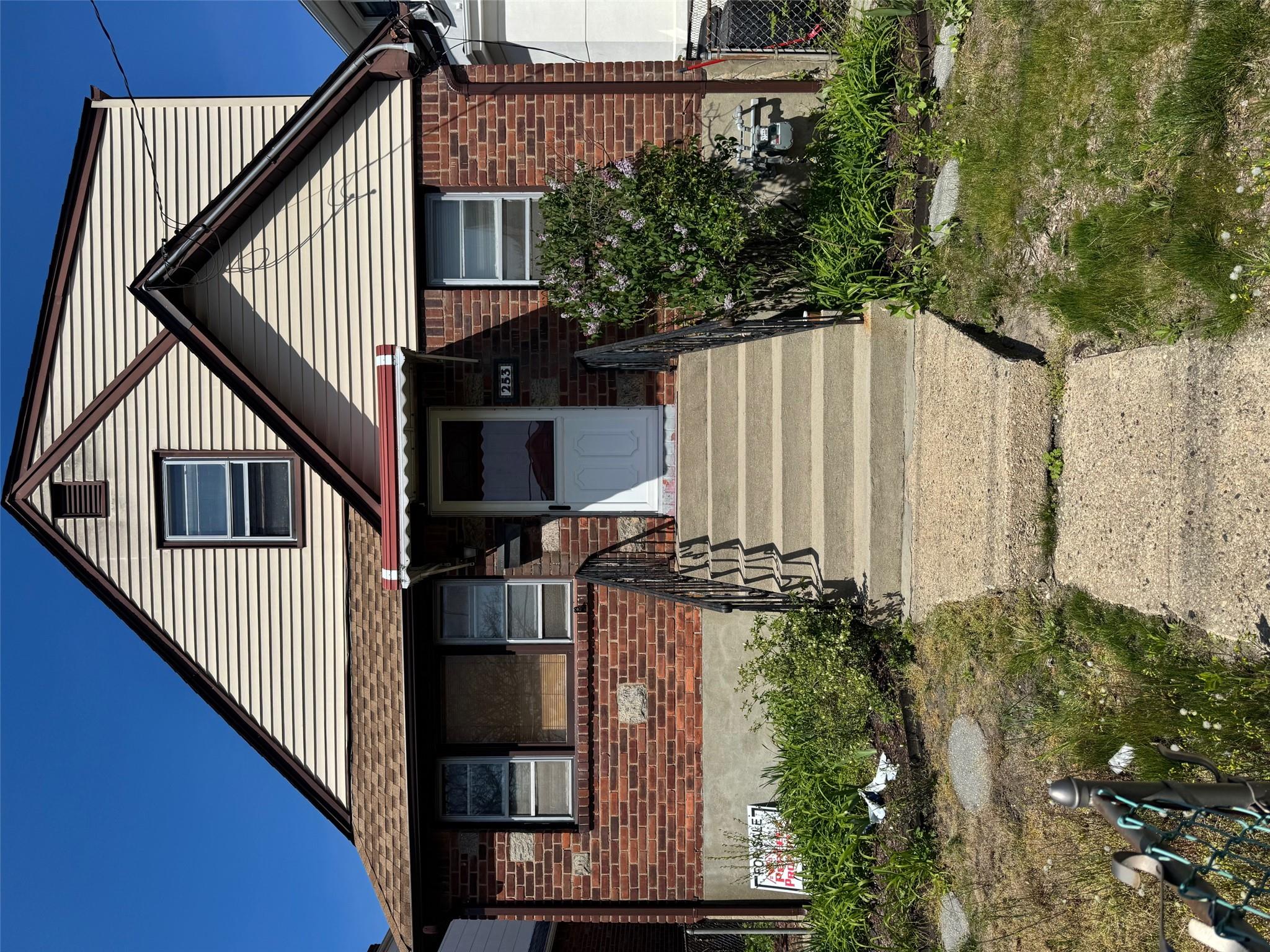 #1 photo, 253 Beach 12th Street, 皇后區 Far Rockaway , NY 11691