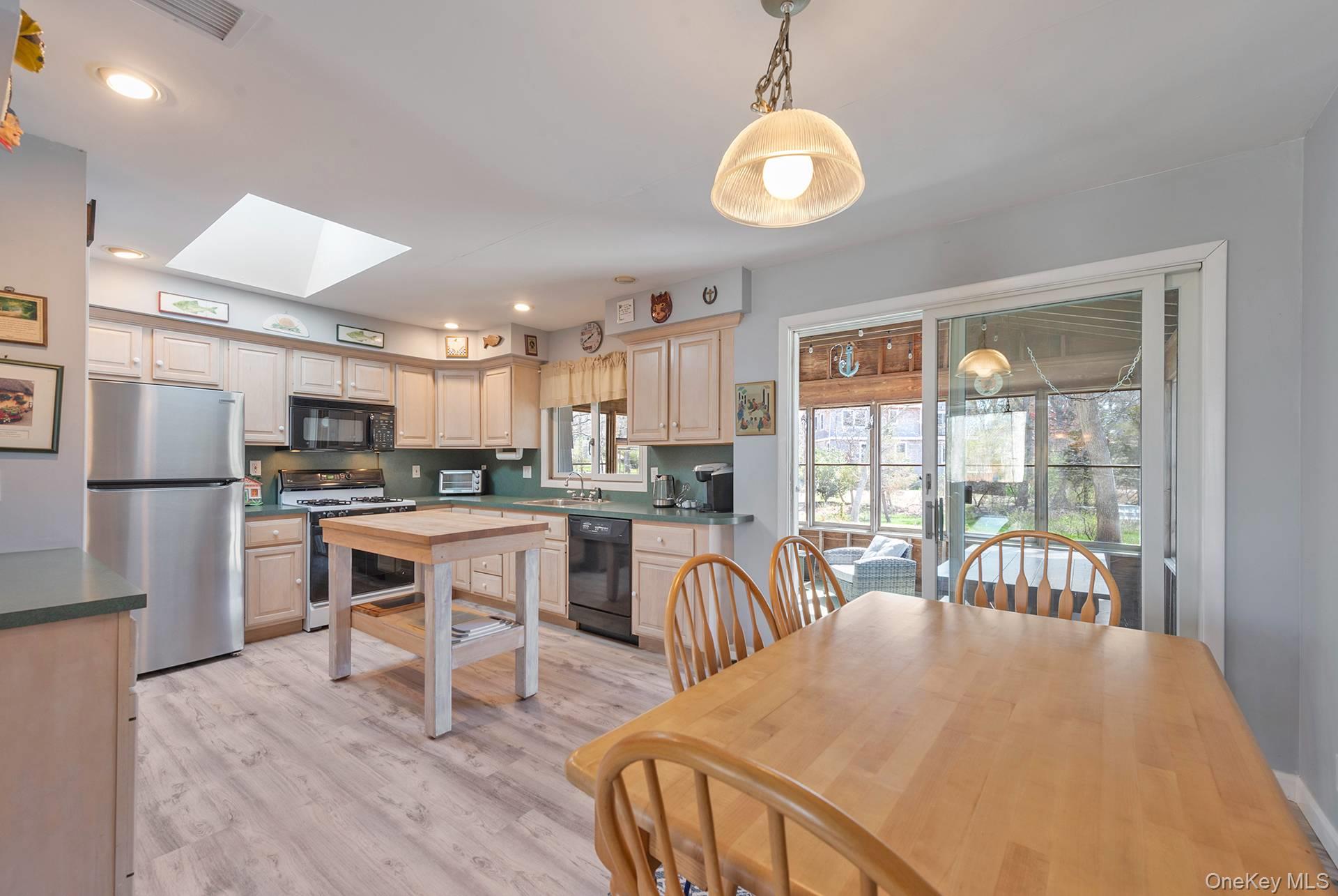 #6 photo, 37 Noyac Harbor Road, Sag Harbor , NY 11963